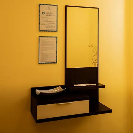 Vut Santa Monica דירה טרואל