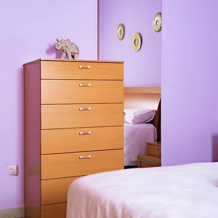 Vut Santa Monica * טרואל