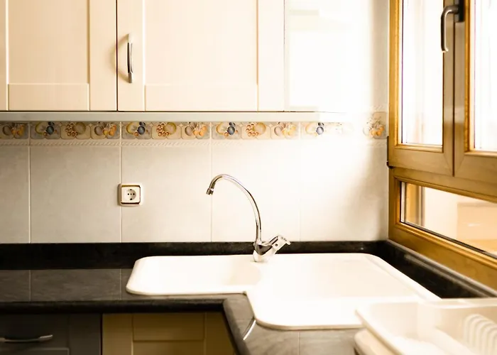 Vut Santa Monica Apartment